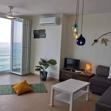 La Perla Cruise On Private Beach, Modern With Aircon & Wifi Διαμέρισμα Benalmádena